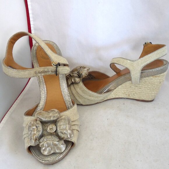 Nuture by Lamaz Poppy metallic Espadrille Wedge sandals 9M flower leather canvas - Picture 1 of 5